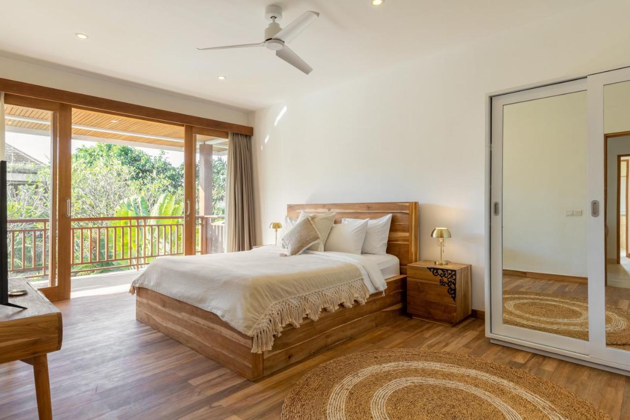 Villa Lumut 3 Bedrooms Central Seminyak Εξωτερικό φωτογραφία