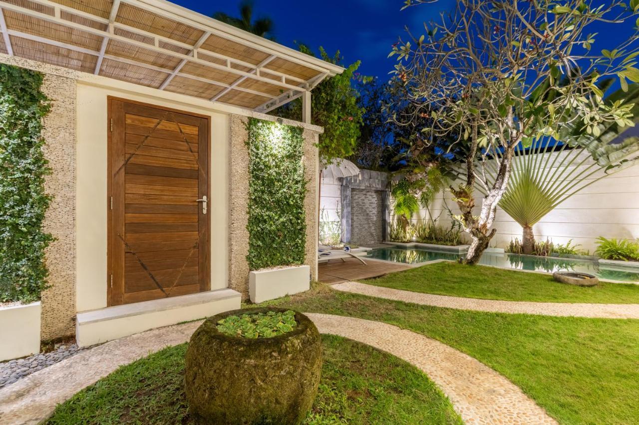 Villa Lumut 3 Bedrooms Central Seminyak Εξωτερικό φωτογραφία