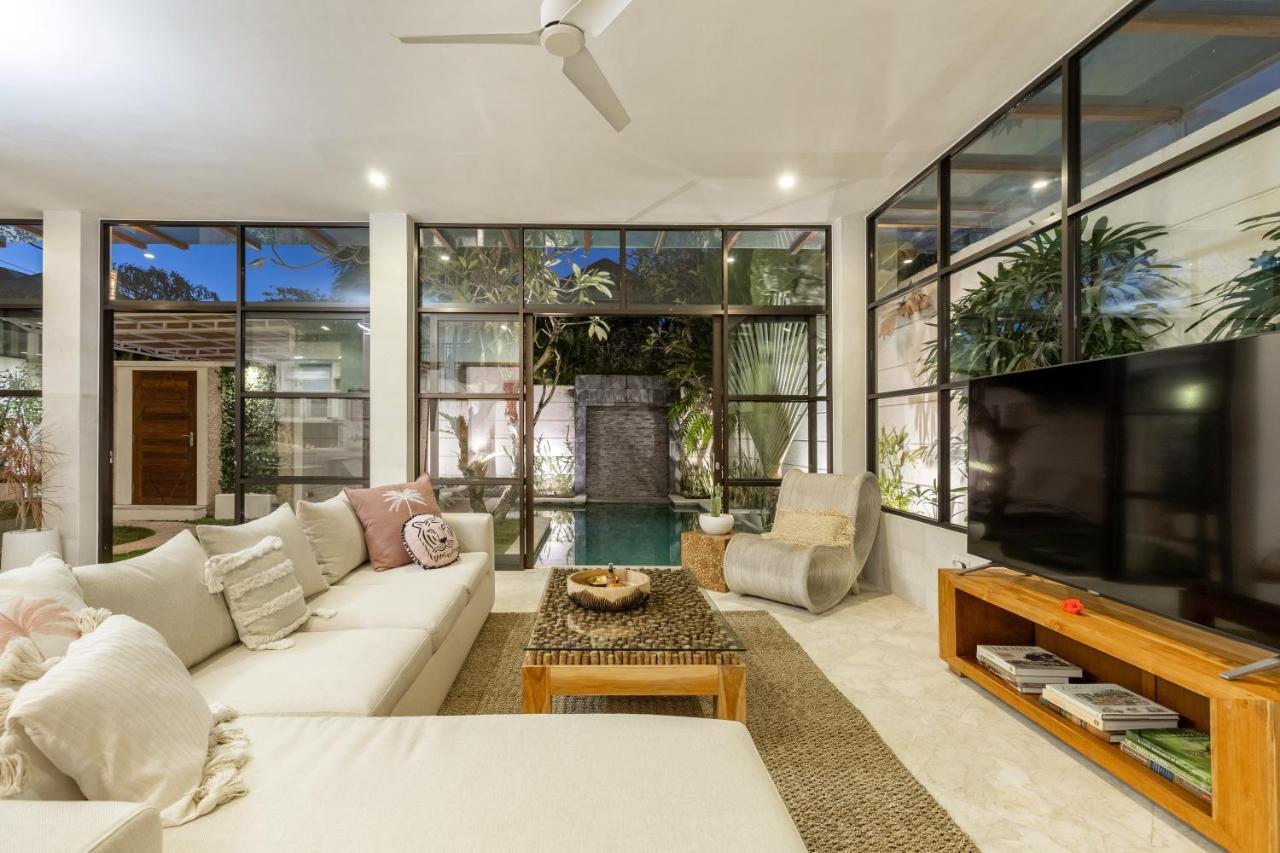 Villa Lumut 3 Bedrooms Central Seminyak Εξωτερικό φωτογραφία